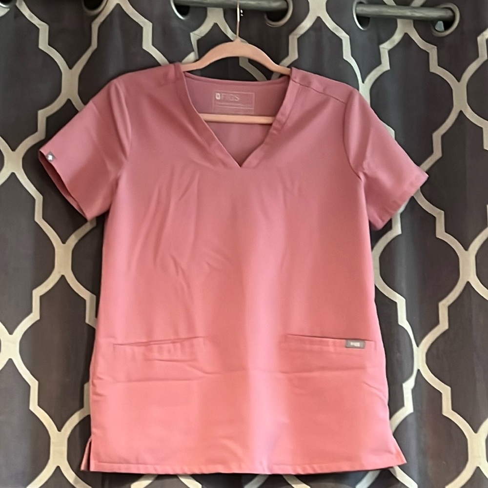 Figs 3 pocket Casma top xsmall Chalk Pink po# 1783 EUC